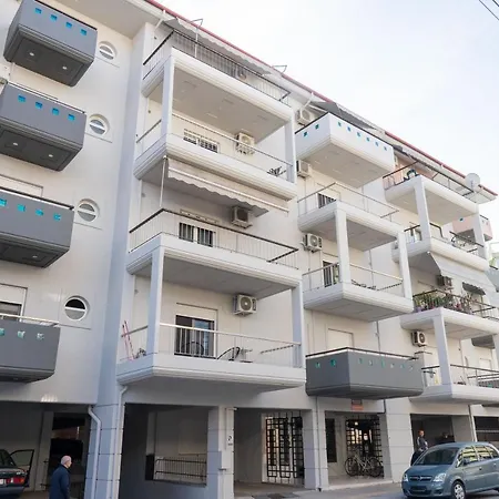 Ferienwohnung The Whole Packet C5 Center With Parking Larissa Exterior foto